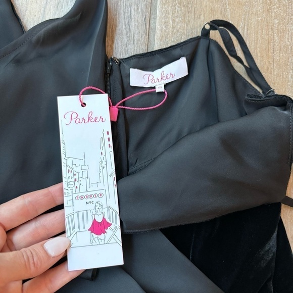 NEW Parker Women’s Ronda Asymmetrical Draped Velvet Top Tank Black XS $188 - Picture 5 of 8